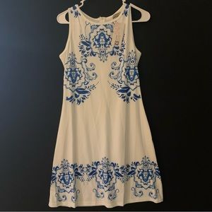 ACEVOG White & Blue Sleeveless Dress